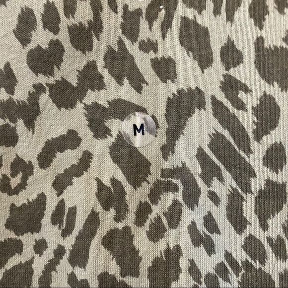 NWT American Eagle oversized Forever Cropped Turtleneck Sweatshirt green SIZE M - Picture 2 of 8